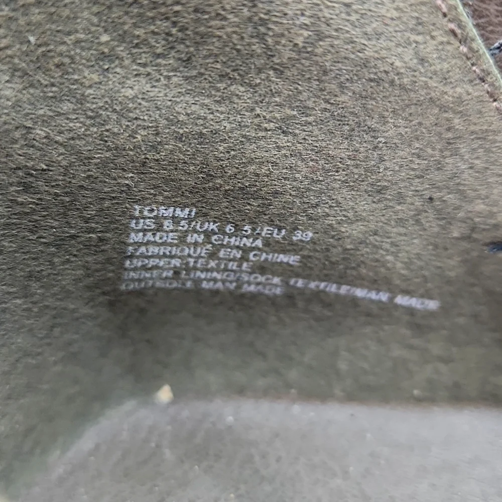 Just Fab Tommi Green Faux Suede Cutout Bootie - Zippered Heel Trendy & Versatile - Picture 12 of 12